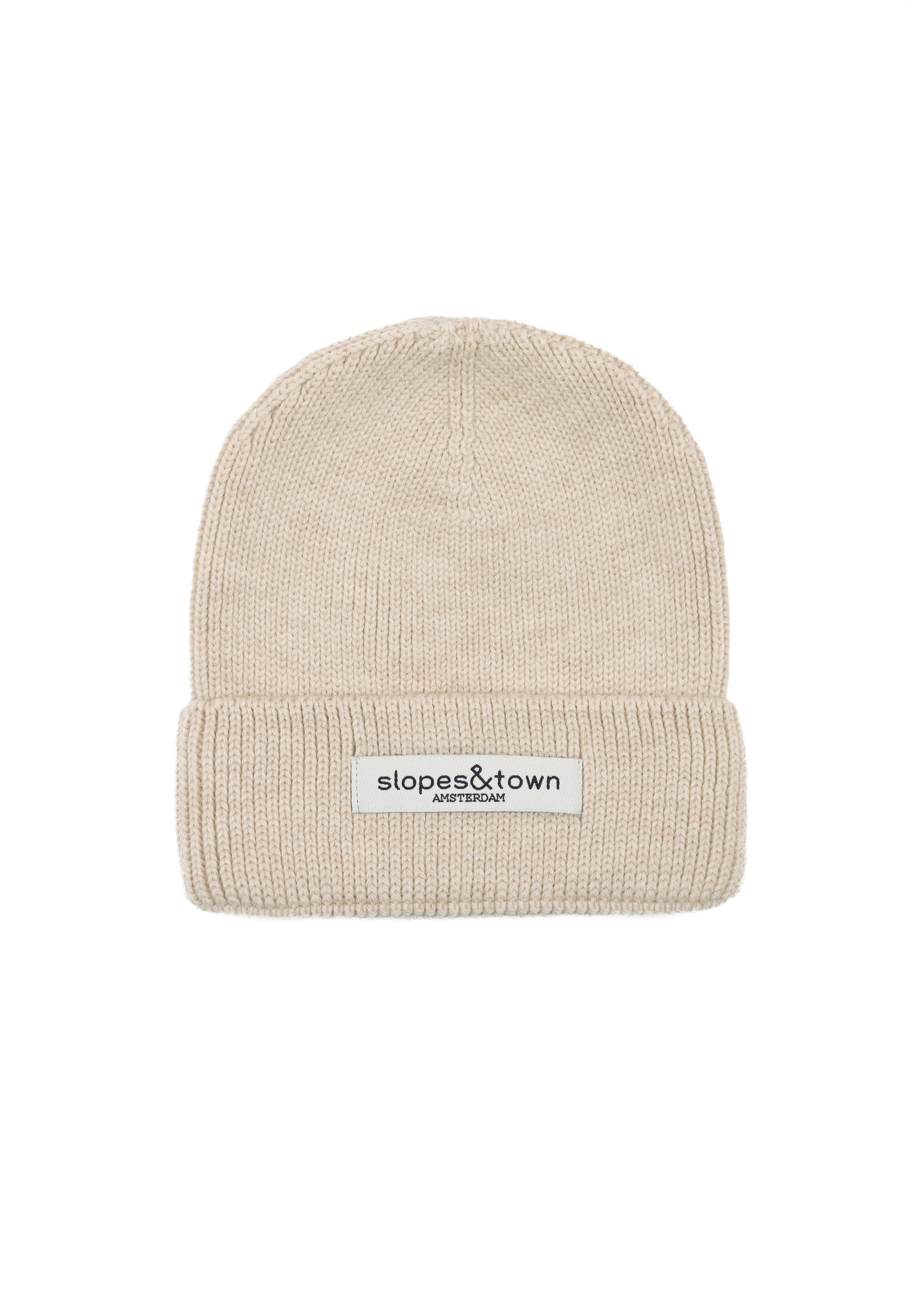 Kids merino wool beanie in latte beige, front view with Slopes and Town Amsterdam woven label