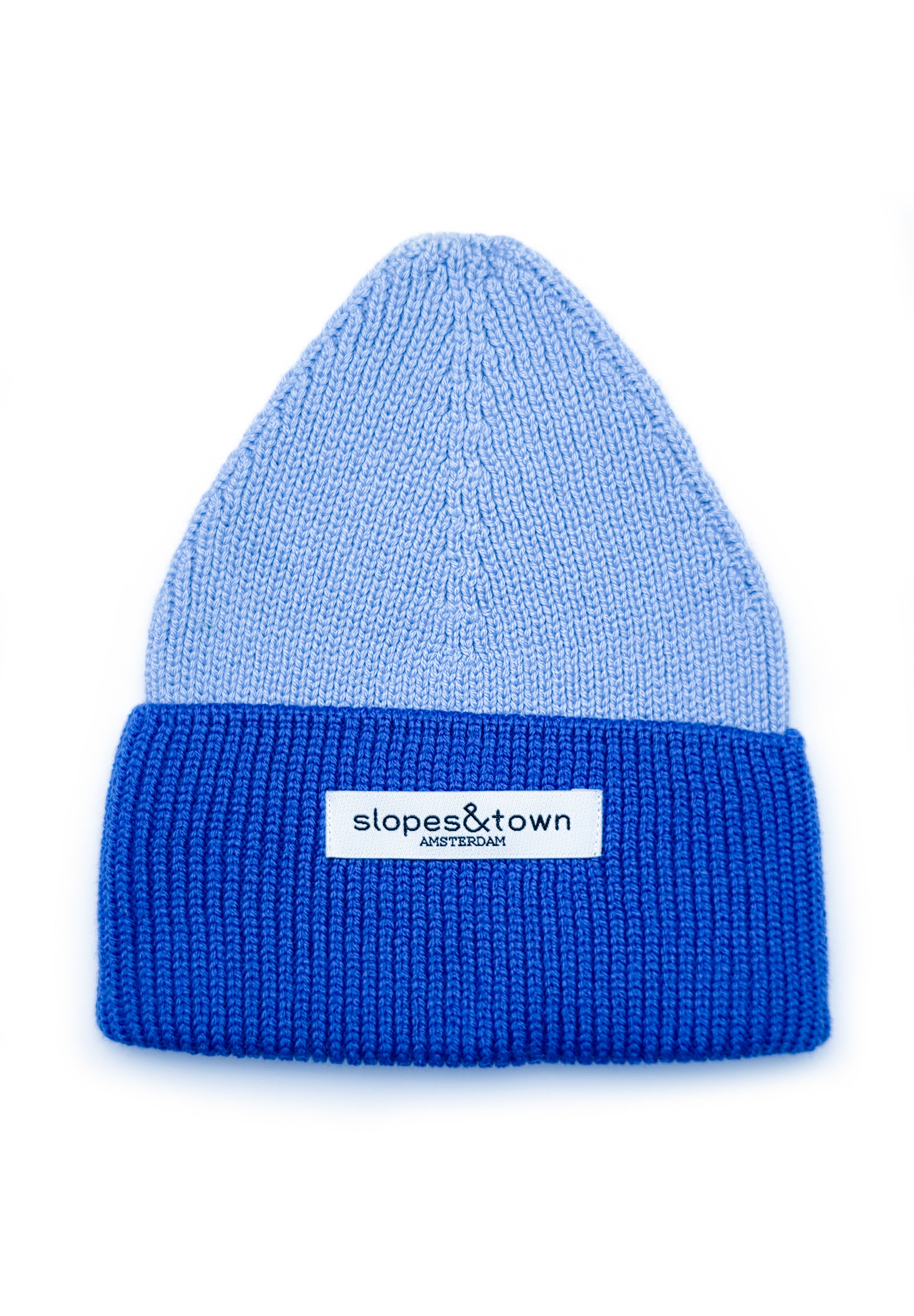 Kids merino wool beanies in icy blue and electric blue