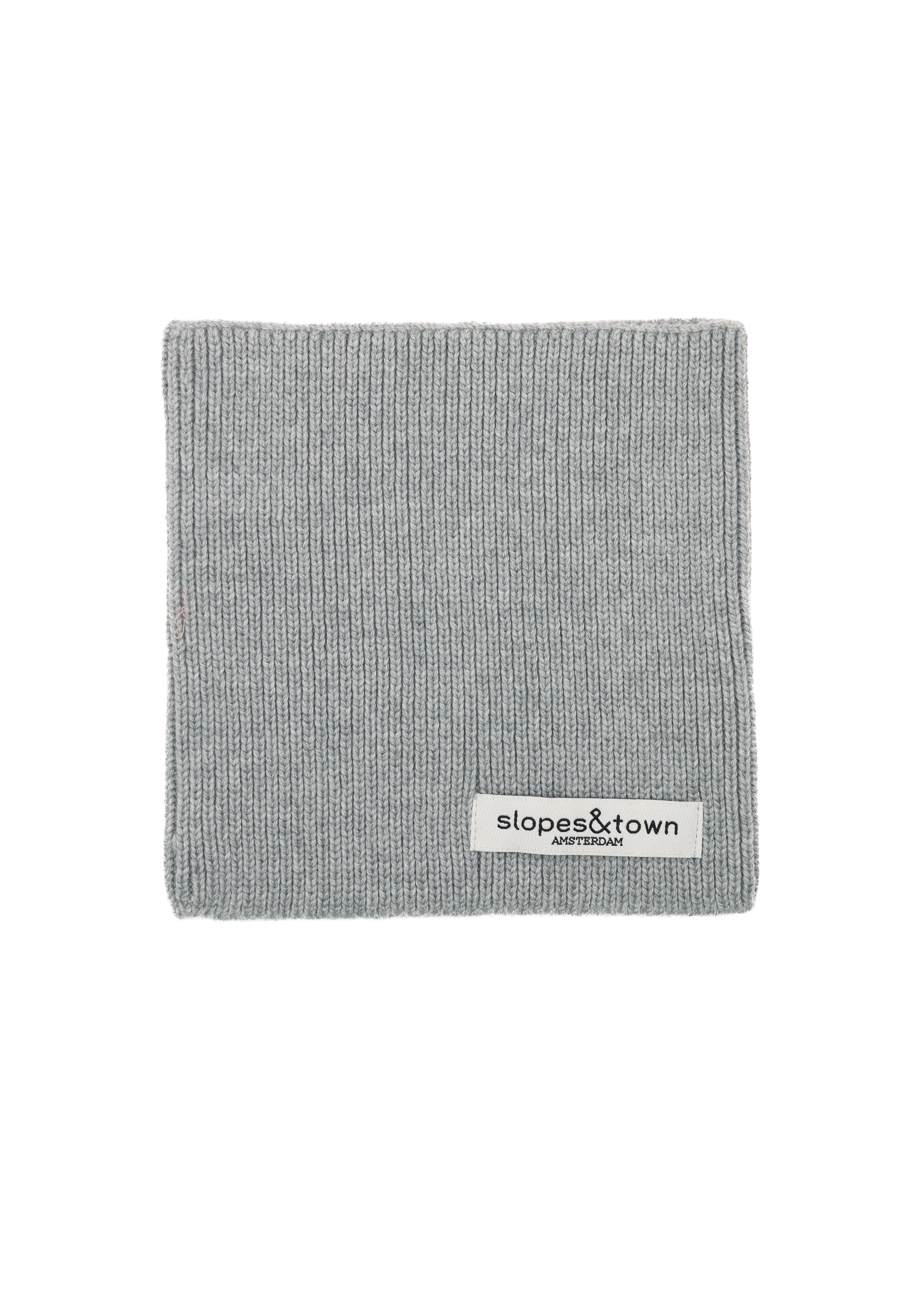 Kids merino wool snood in melange grey, front view with Slopes and Town Amsterdam woven label
